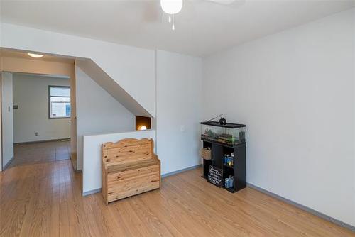 552 Langside St, Winnipeg, MB 