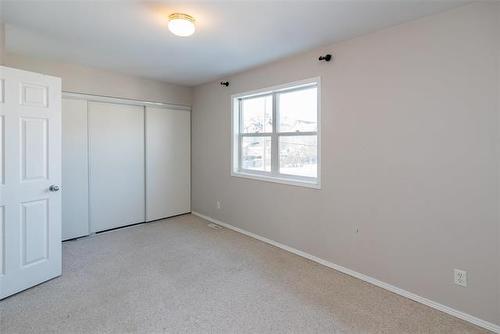 552 Langside St, Winnipeg, MB 