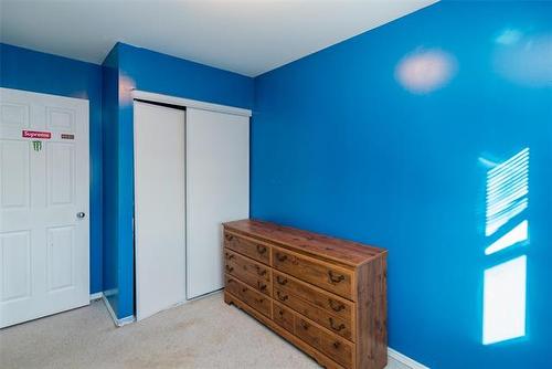 552 Langside St, Winnipeg, MB 