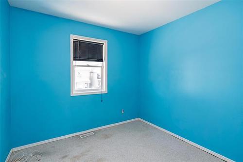 552 Langside St, Winnipeg, MB 