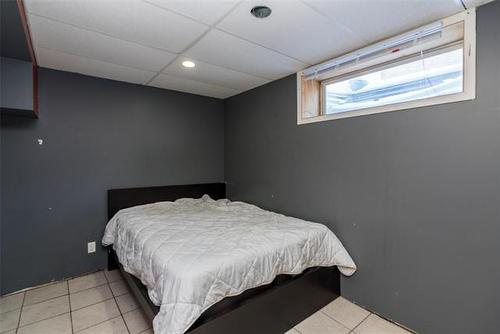 552 Langside St, Winnipeg, MB 