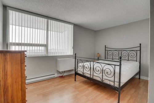 Chambre à coucher - 1406-295 Boul. St-Joseph, Gatineau (Hull), QC - Indoor Photo Showing Bedroom