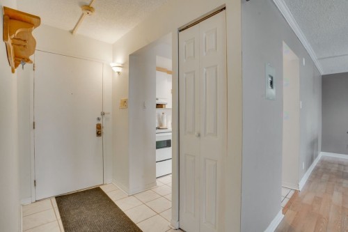 Hall d'entrée/Vestibule - 1406-295 Boul. St-Joseph, Gatineau (Hull), QC - Indoor Photo Showing Other Room