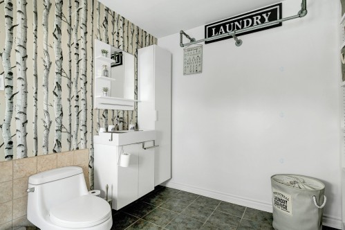 Salle d'eau - 291 Ch. De La Corniche, Piedmont, QC - Indoor Photo Showing Bathroom