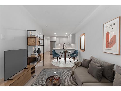 418 13258 105 AVENUE  Surrey, BC V3T 1Z2