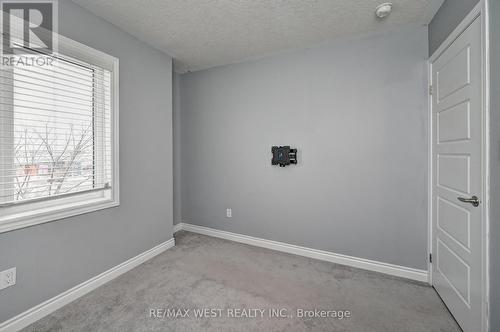 118 Daylily Lane, Kitchener, ON - Indoor Photo Showing Other Room