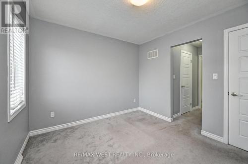118 Daylily Lane, Kitchener, ON - Indoor Photo Showing Other Room