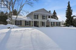 1 ACREDALE DRIVE  Hamilton, ON L0R 1H2