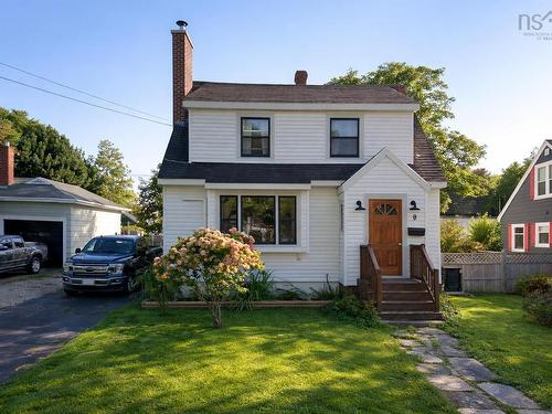 9 Baker Street  Yarmouth, NS B5A 2W8