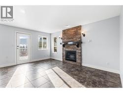 Family Room W/ Gas Fireplace - 