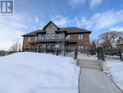 201 - 750 KING STREET E  Oshawa (Eastdale), ON L1H 1G9