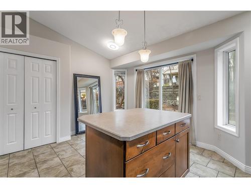 1490 Feedham Avenue, Kelowna, BC - Indoor Photo Showing Other Room