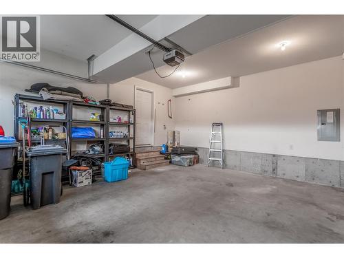 1490 Feedham Avenue, Kelowna, BC - Indoor Photo Showing Garage