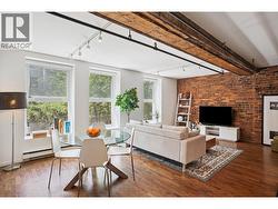 203 150 ALEXANDER STREET  Vancouver, BC V6A 1B5