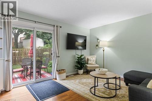 211 VERONICA Drive Unit# 26  Kitchener, ON N2A 2R8