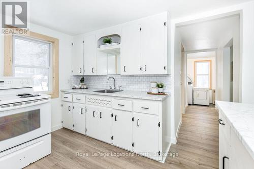 80 Concession 8 Road E, Tiny, ON - Indoor Photo Showing Kitchen
