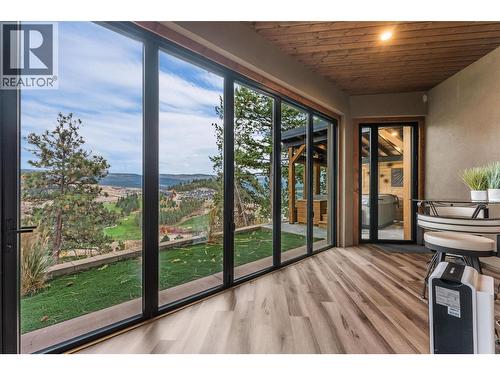 539 Carnoustie Drive, Kelowna, BC - Indoor Photo Showing Other Room