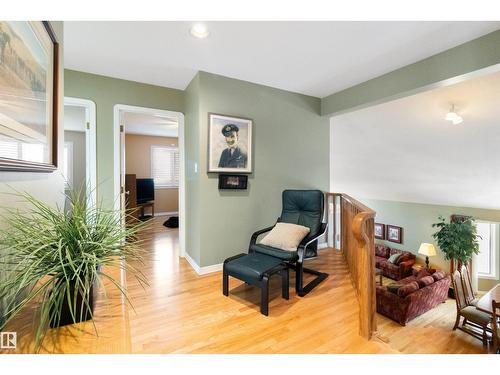 519 Buchanan Rd Nw, Edmonton, AB - Indoor