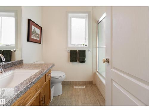 519 Buchanan Rd Nw, Edmonton, AB - Indoor Photo Showing Bathroom