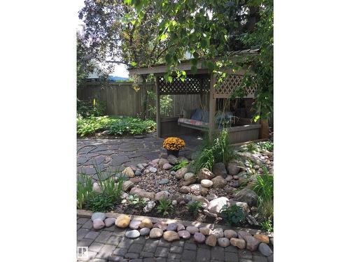 519 Buchanan Rd Nw, Edmonton, AB - Outdoor