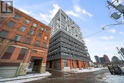 422 - 9 TECUMSETH STREET  Toronto, ON M5V 3G4