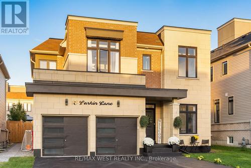 15 LARKIN LANE  Clarington, ON L1C 4A7