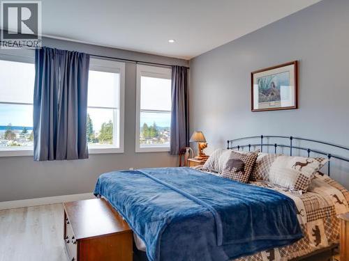 4351 Quebec Ave, Powell River, BC - Indoor Photo Showing Bedroom