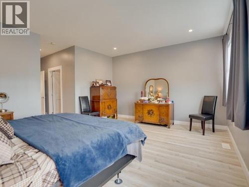 4351 Quebec Ave, Powell River, BC - Indoor Photo Showing Bedroom