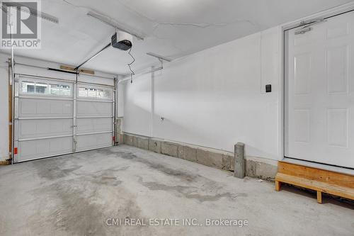 39 Sea Drifter Crescent, Brampton, ON - Indoor Photo Showing Garage