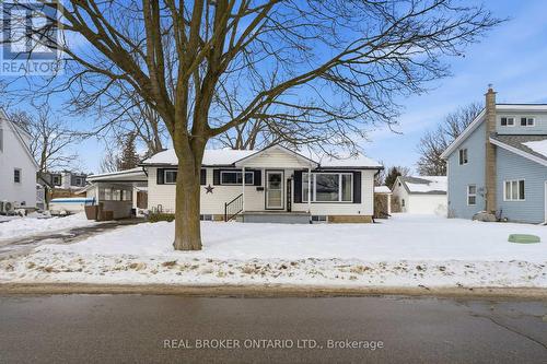 11 BROOKLYN AVENUE  Brantford, ON N3T 1B5