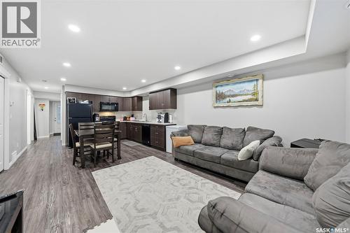 213 110 Akhtar Bend, Saskatoon, SK - Indoor Photo Showing Living Room