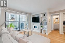 505 488 HELMCKEN STREET  Vancouver, BC V6B 6E4