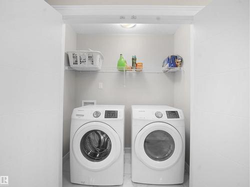 5423 Chappelle Rd Sw, Edmonton, AB - Indoor Photo Showing Laundry Room