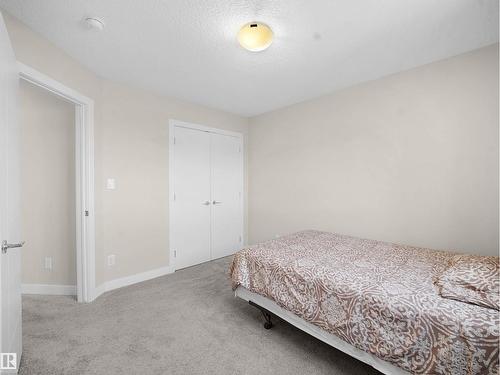 5423 Chappelle Rd Sw, Edmonton, AB - Indoor Photo Showing Bedroom