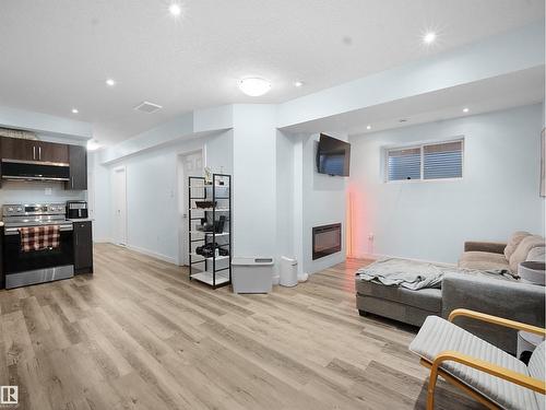 5423 Chappelle Rd Sw, Edmonton, AB - Indoor