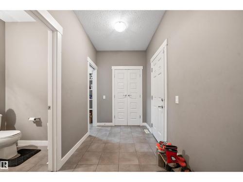 20641 97A Av Nw, Edmonton, AB - Indoor