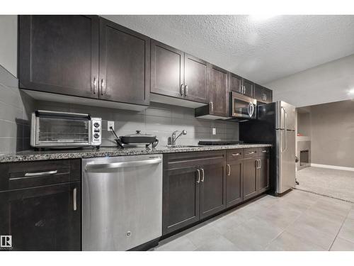 20641 97A Av Nw, Edmonton, AB - Indoor Photo Showing Kitchen
