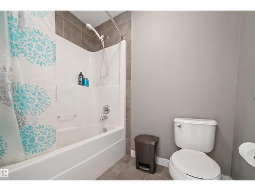 20641 97A Av Nw, Edmonton, AB - Indoor Photo Showing Bathroom