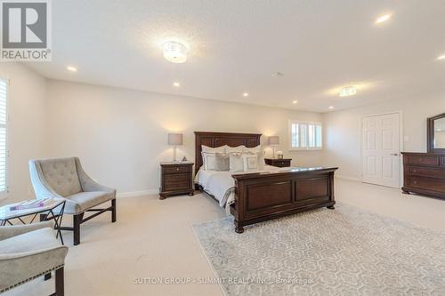 1104 Ambercroft Lane, Oakville, ON - Indoor Photo Showing Bedroom
