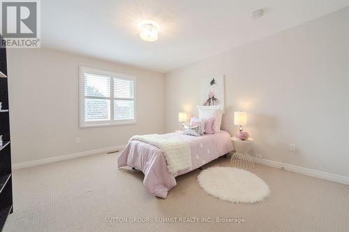 1104 Ambercroft Lane, Oakville, ON - Indoor Photo Showing Bedroom