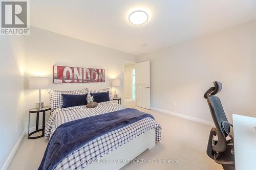 1104 Ambercroft Lane, Oakville, ON - Indoor Photo Showing Bedroom