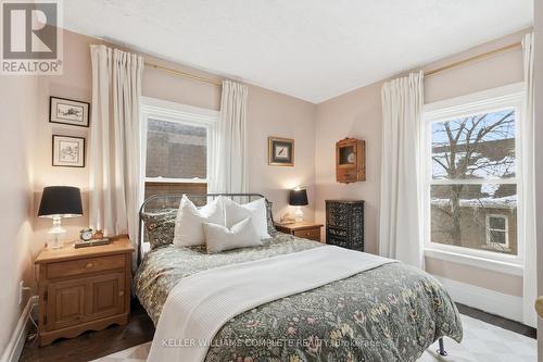 75 Dundurn Street N, Hamilton, ON - Indoor Photo Showing Bedroom