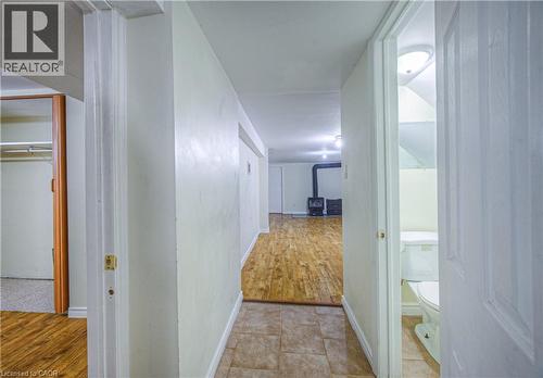 100 Reid Avenue S, Hamilton, ON - Indoor Photo Showing Other Room