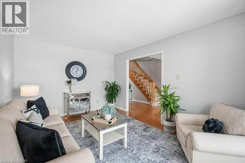 60 Mctague Drive, Cambridge, ON - Indoor Photo Showing Living Room