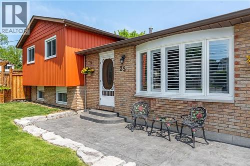 25 Burke Drive, Caledonia, ON - Outdoor