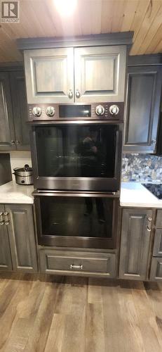 Double oven - 15 Squires Road, Eastport, NL - Indoor Photo Showing Kitchen