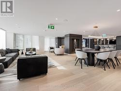 2307 - 127 BROADWAY AVENUE  Toronto, ON M4P 1V4