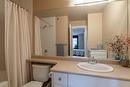 438-1099 Sunset Drive, Kelowna, BC  - Indoor Photo Showing Bathroom 