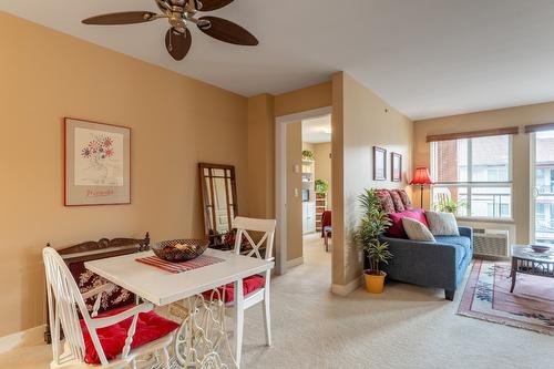 438-1099 Sunset Drive, Kelowna, BC - Indoor