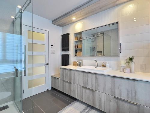 Bathroom - 57  - 57A 47E Avenue, Saint-Eustache, QC - Indoor Photo Showing Bathroom